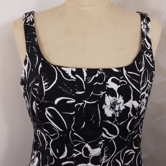 POCKETS Size 8 American Living Knee Length Cocktail Dress Black White Floral - Picture 2 of 8